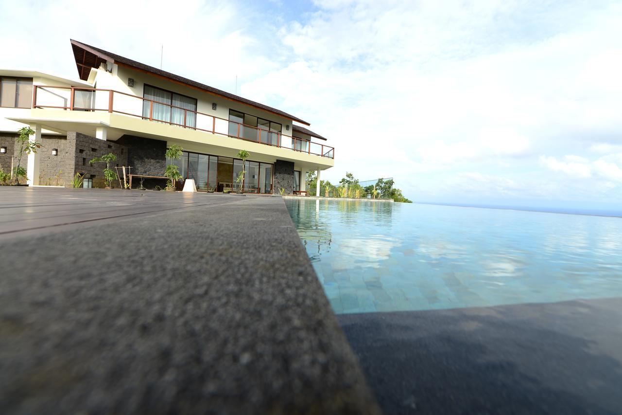 Uluwatu Villa Exterior photo