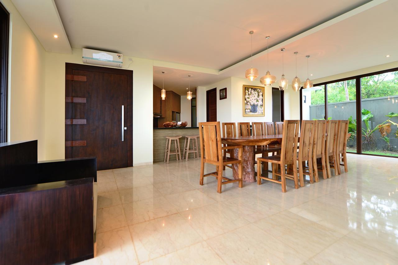 Uluwatu Villa Exterior photo