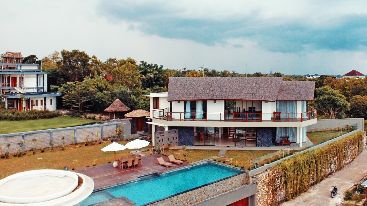 Uluwatu Villa Exterior photo